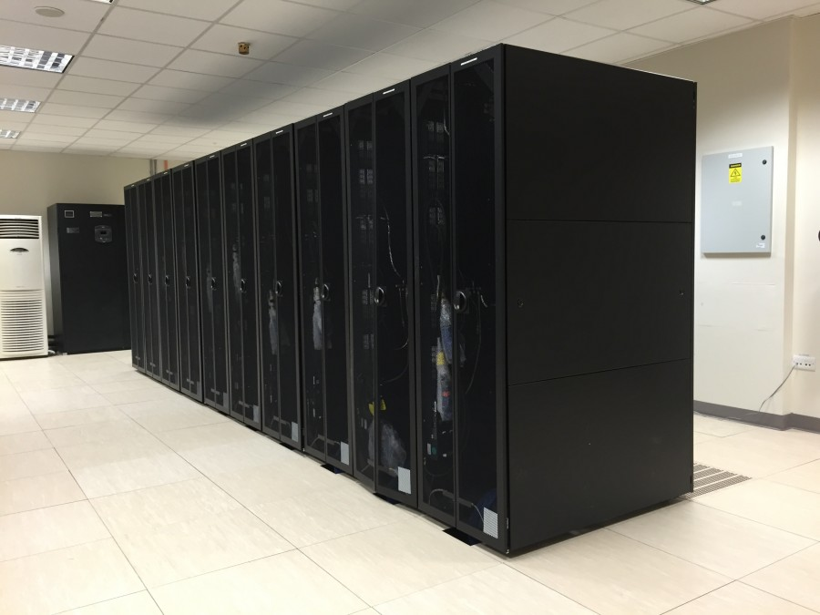 VinaKom Data Center Server Racks
